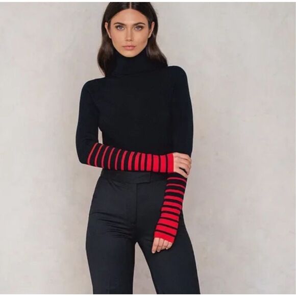 Gigi Hadid x Tommy Hilfiger Turtleneck Ribbed Sweater - Picture 2 of 5
